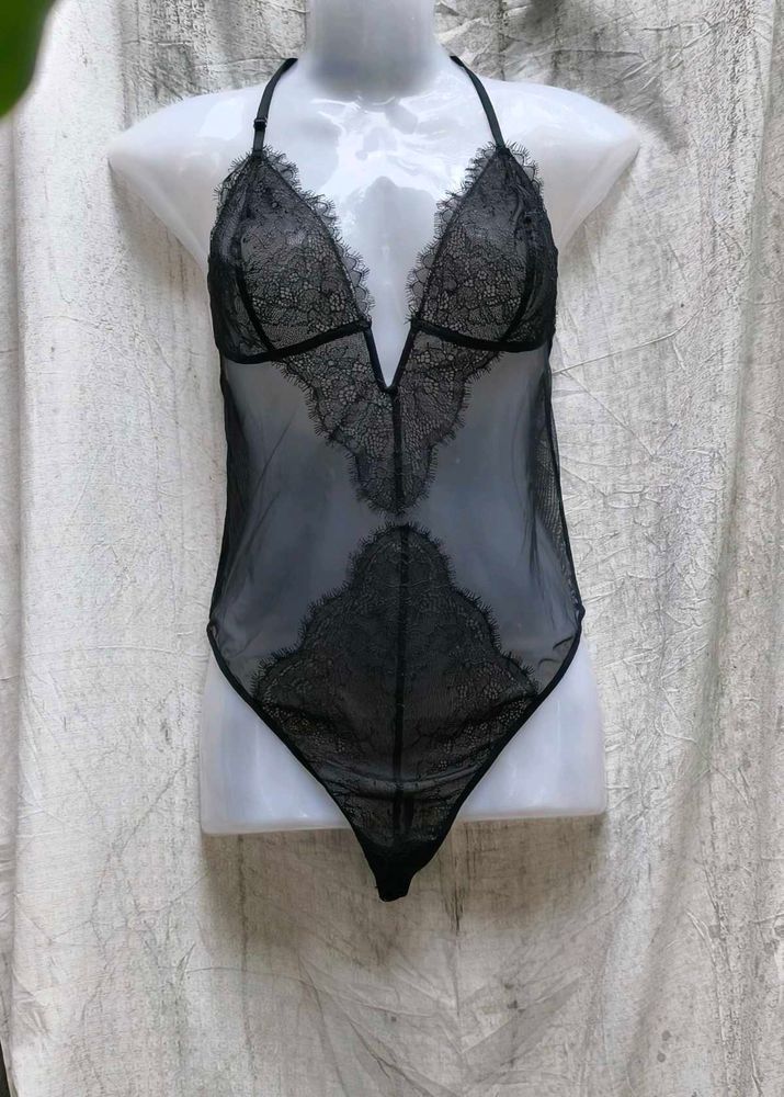 33318. Lace Bodysuit