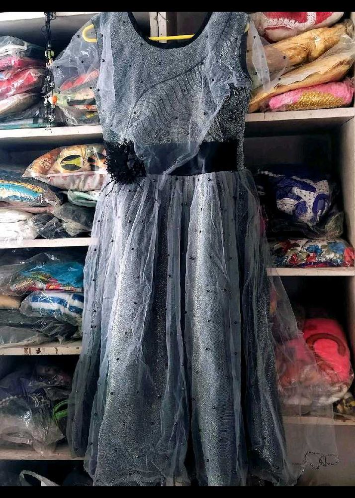 Beautiful Princess Gown😍 Dukan Khali Kr Rhe H
