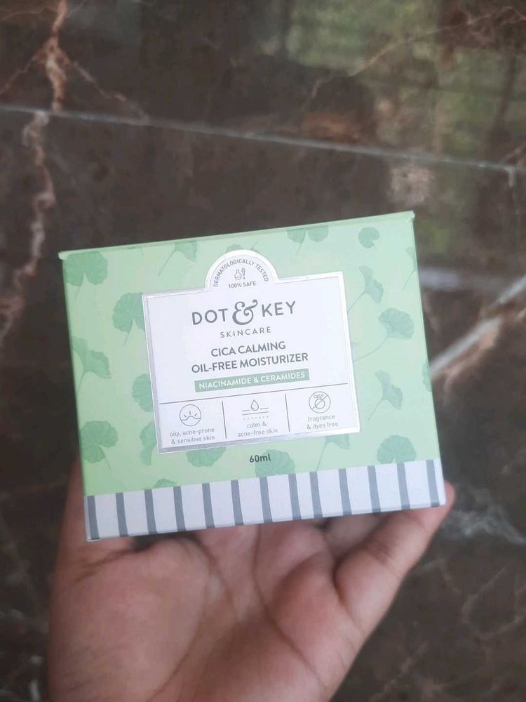 Dot &amp; Key Cica Calming Oil Free Moisturizer