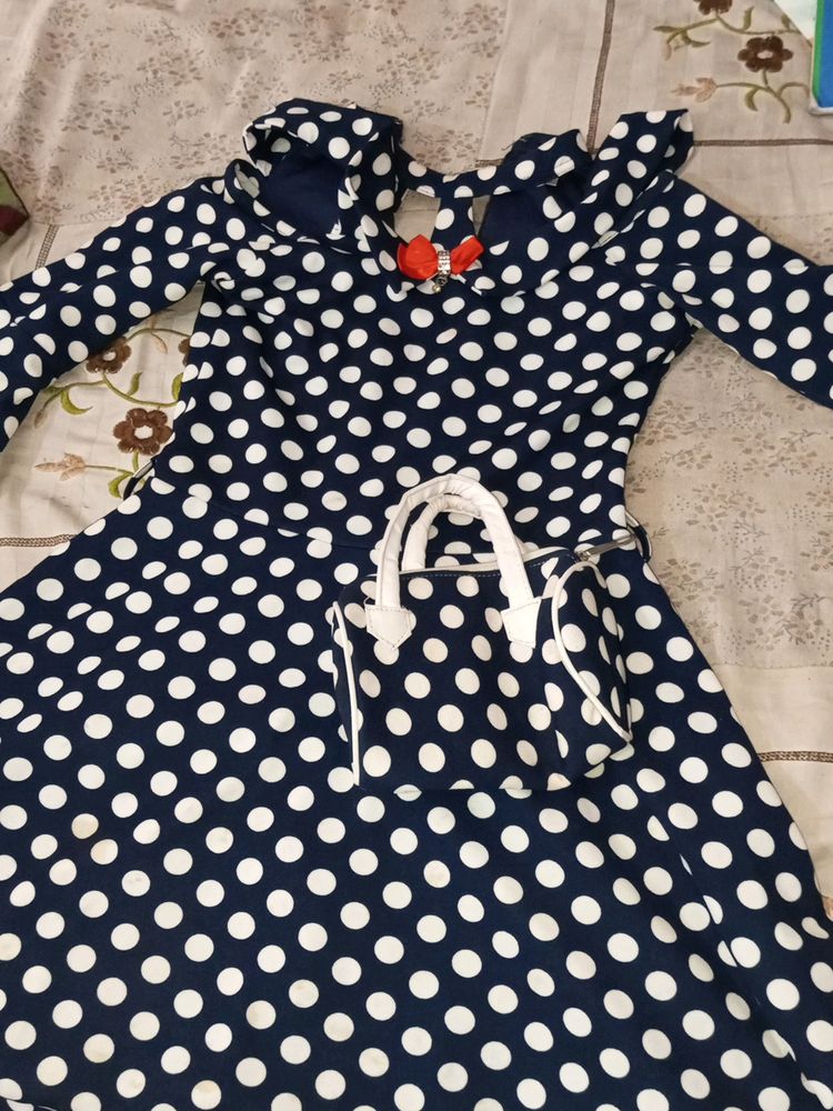 SHORT DRESS WITH BAG 🤍
