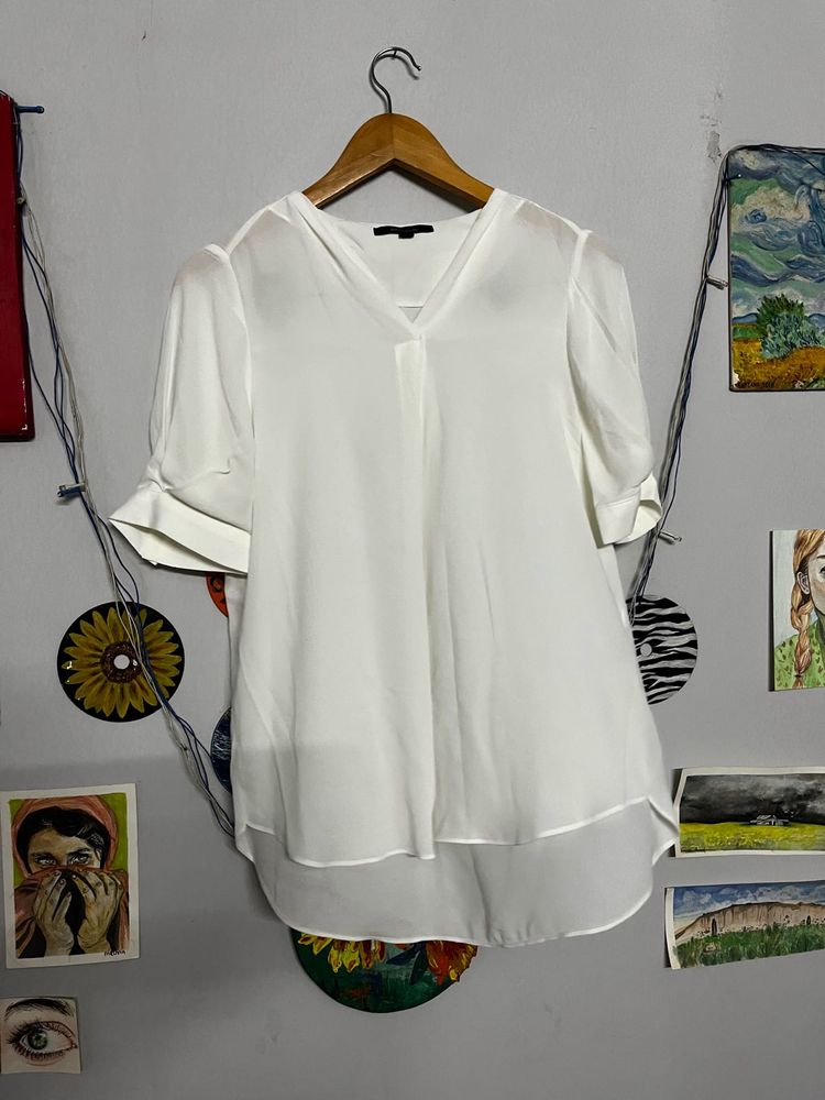 Elegant White V-Neck Blouse