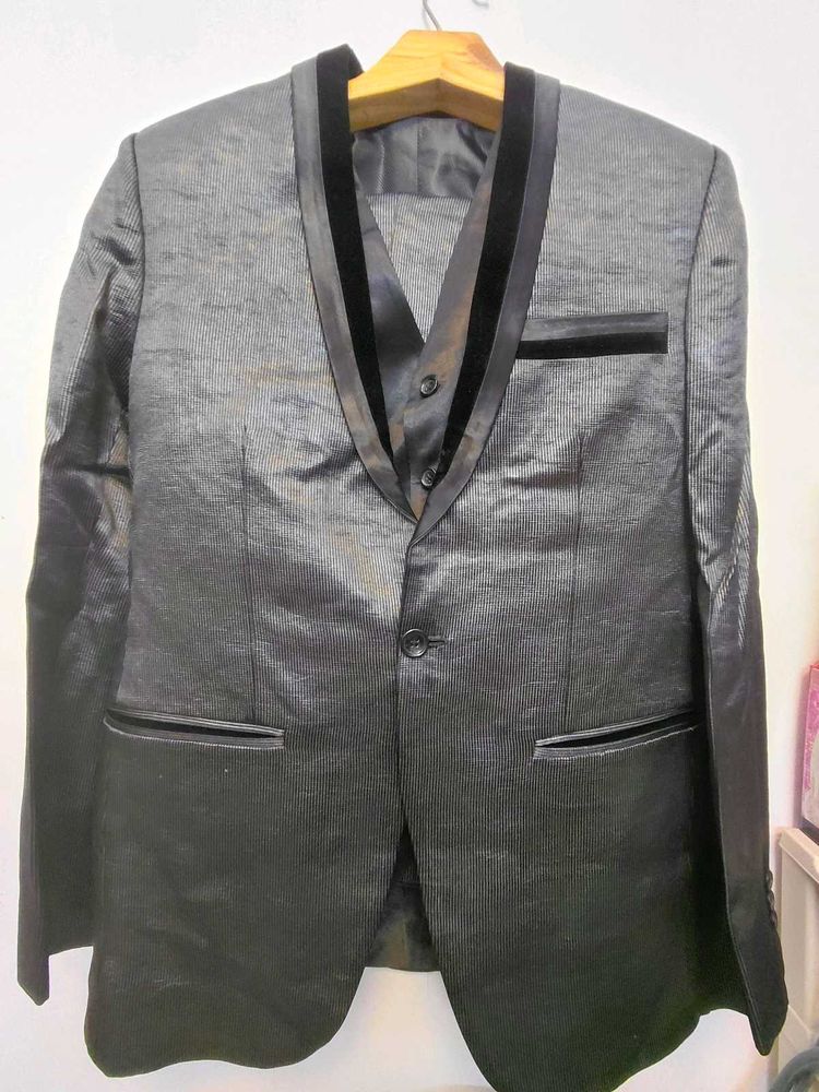 Stylish black Suit &amp; Blazer with pant