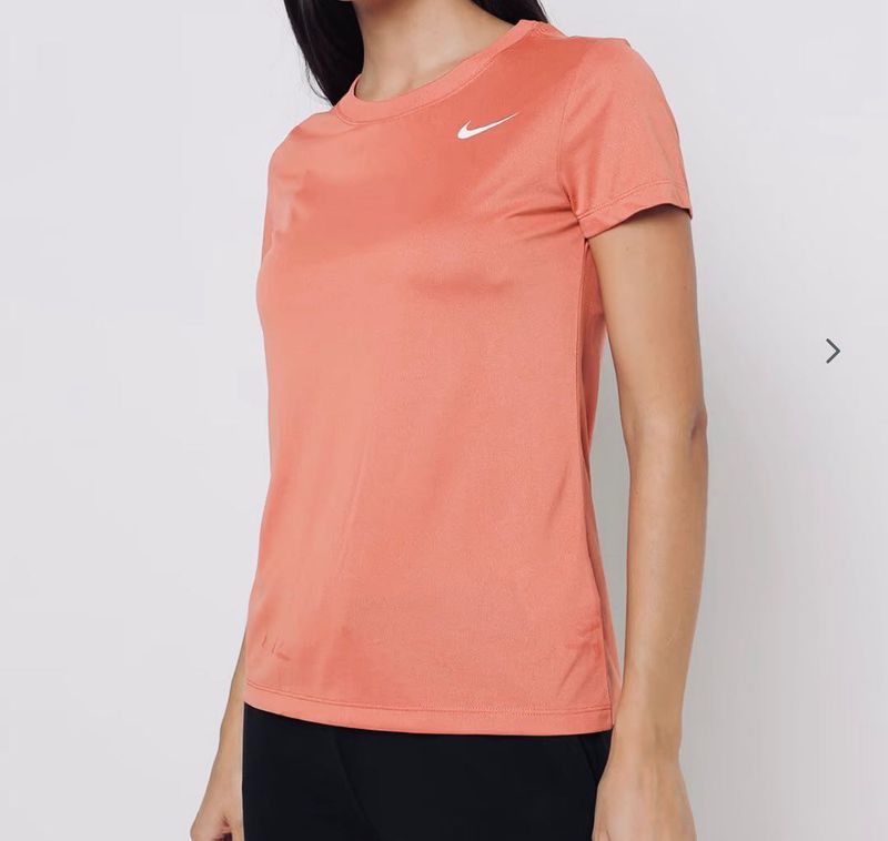 Nike Dri-Fit Peach T-Shirt 🍑