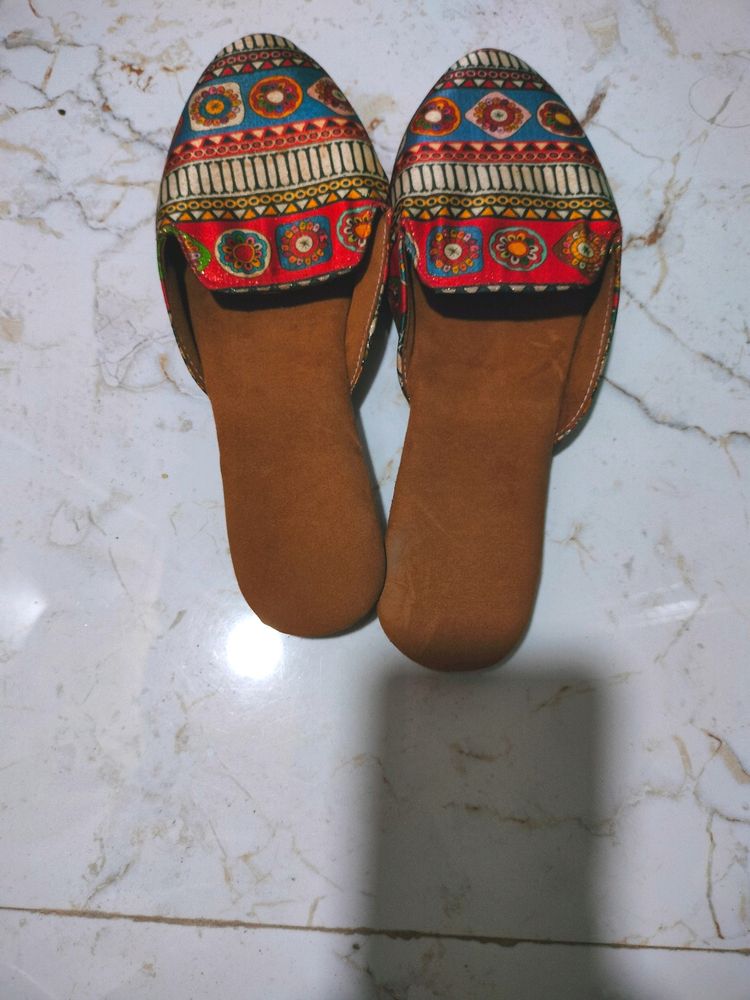 Jaipuri Juti