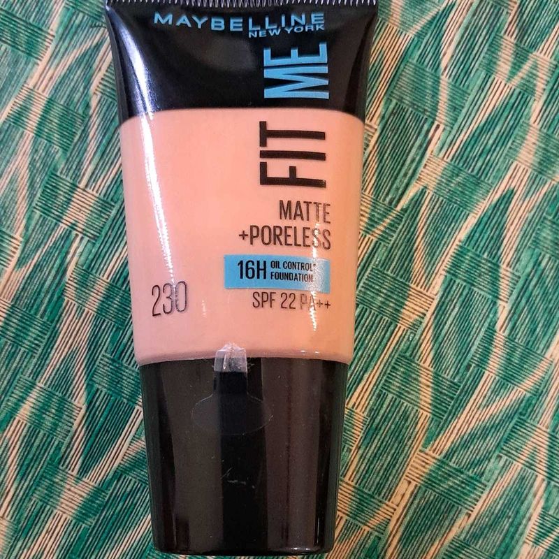 Maybelline Fit Me Foundation - 230