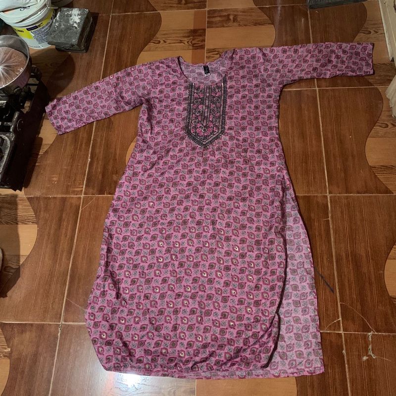 Embroidered Pink Kurta