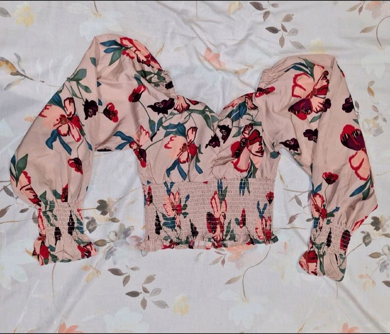 Floral Puff Sleeve Crop Top