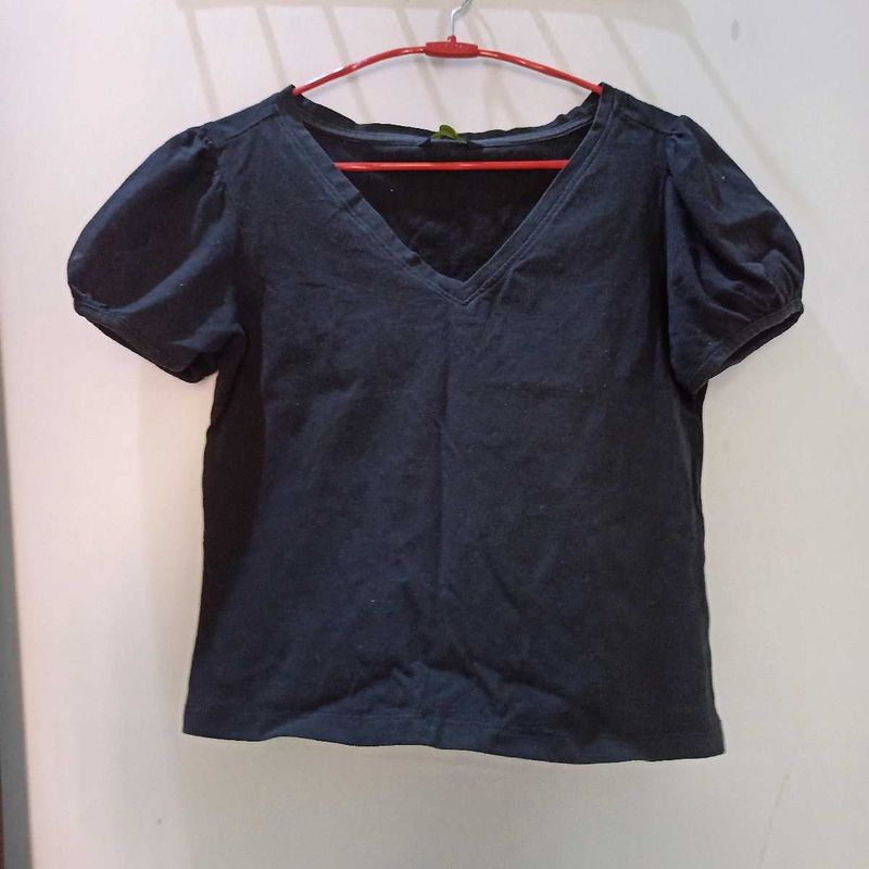Puffed Sleeves Top