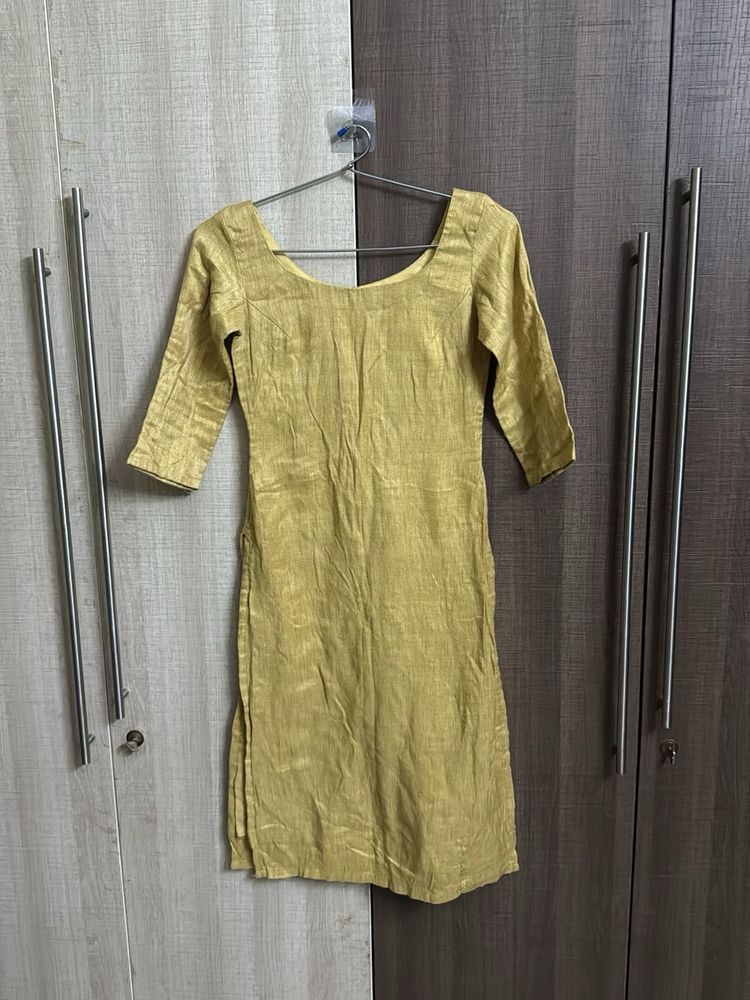 Simple Kurthi