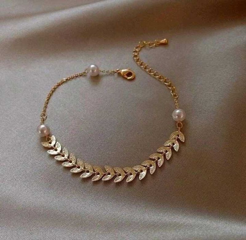 Gold Leaf &amp; Pearl Bracelet