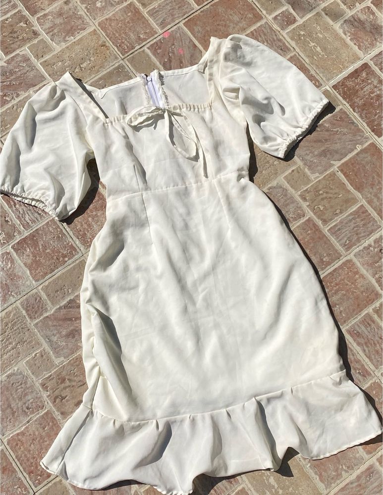 Chic White Puff Sleeve Dress