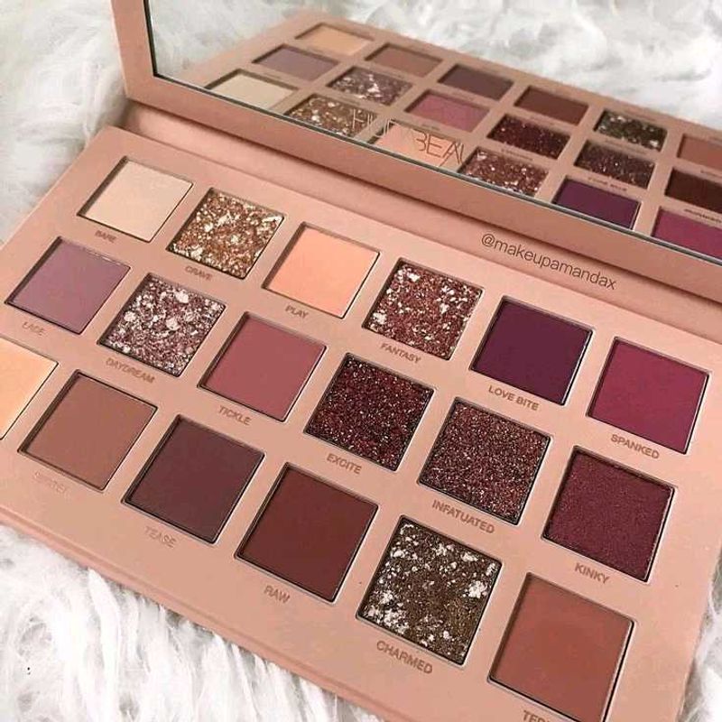 Huda Beauty Eyeshadow Palette