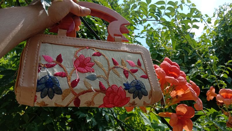 Beautiful Hand Purse 👛