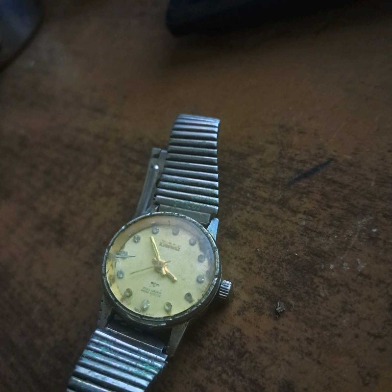 1980s Vintage RICOH Ladies Watch
