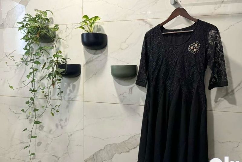 The black Dress For NEW YEAR