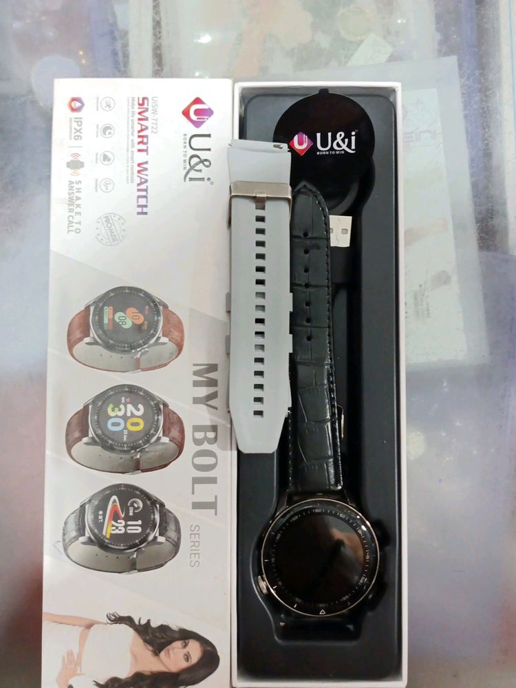 U &amp; i SMART WATCH.