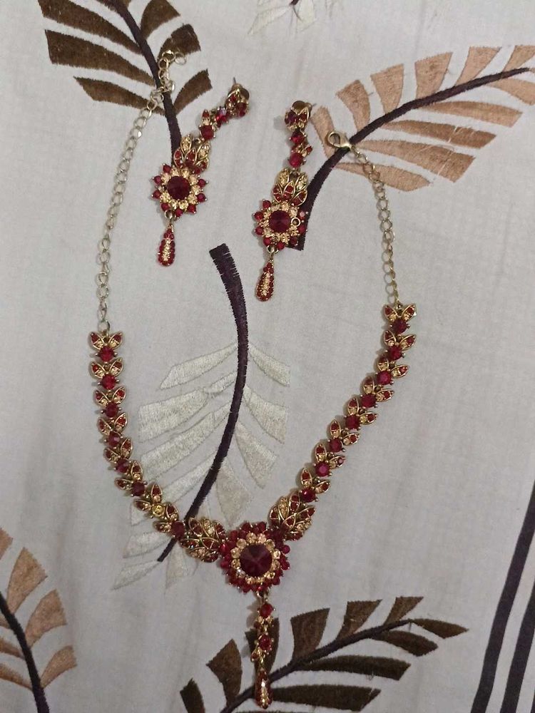 Red &amp; Gold Jewelry Set