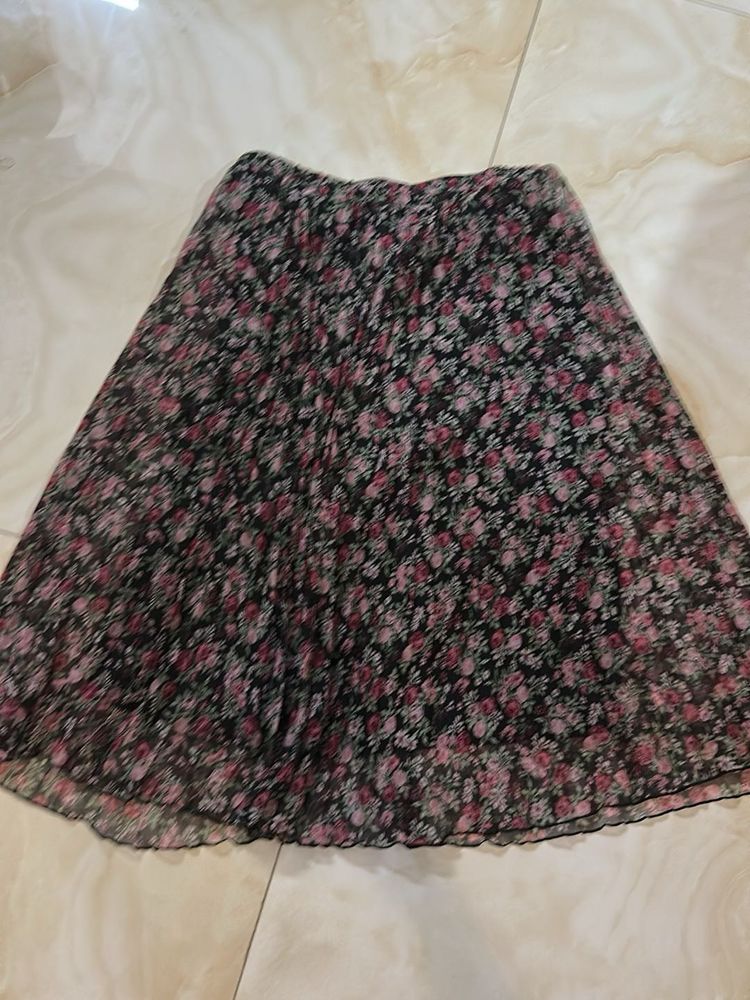 H&amp;M Floral Chiffon Skirt