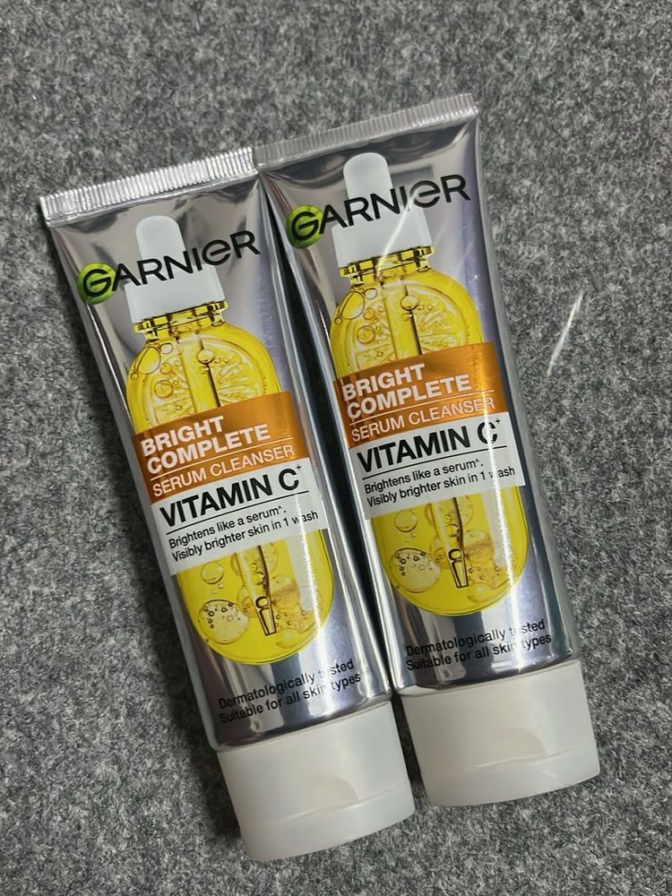 Garnier Vitamin C Serum Cleanser Pack 2