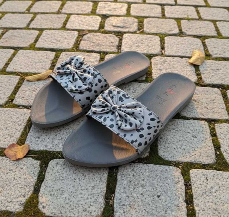 Cute Polka Dot Bow Slides
