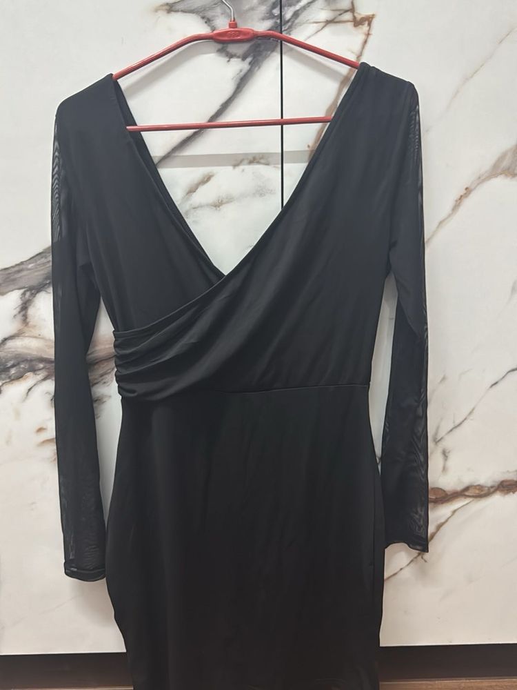 Elegant Black Long Sleeve Dress
