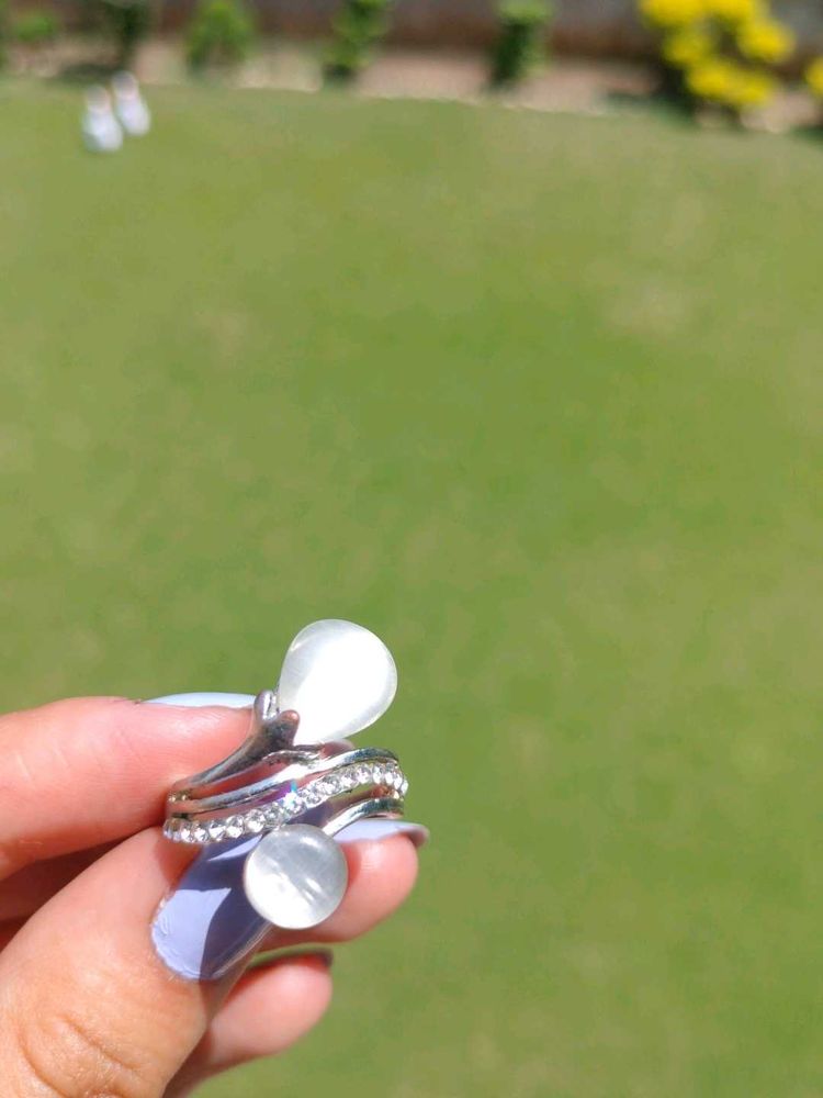 Elegant Silver Ring