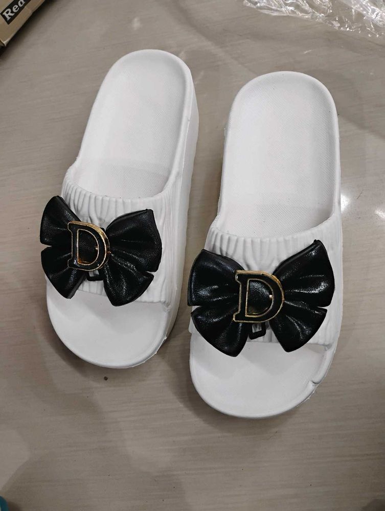 Cute Bow Slides