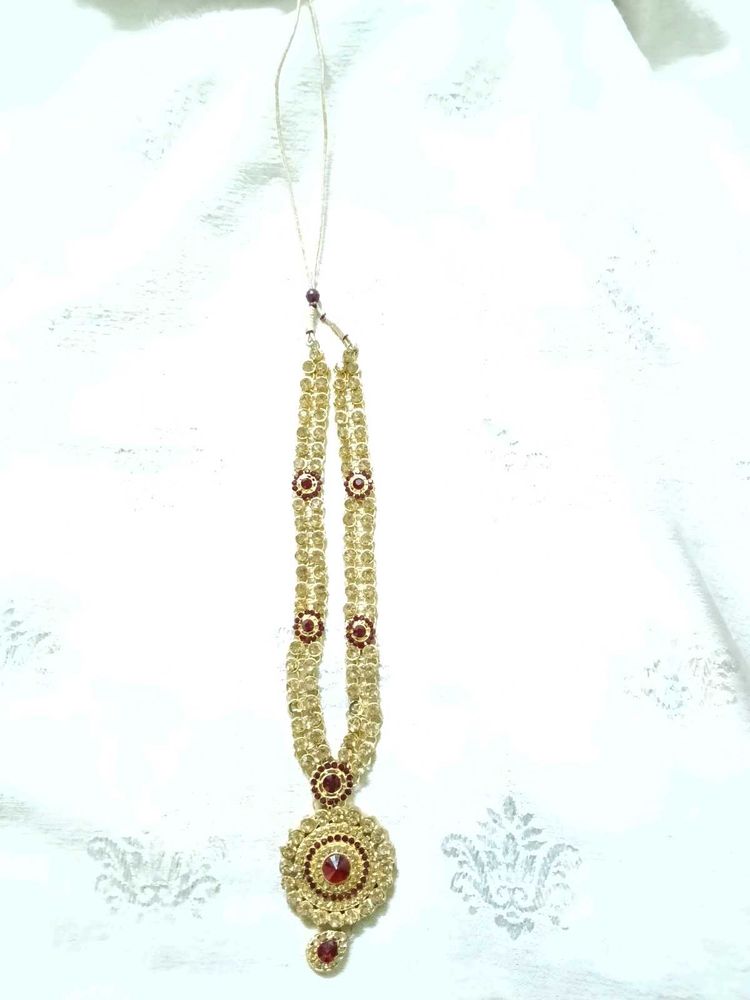 Elegant Beaded Necklace