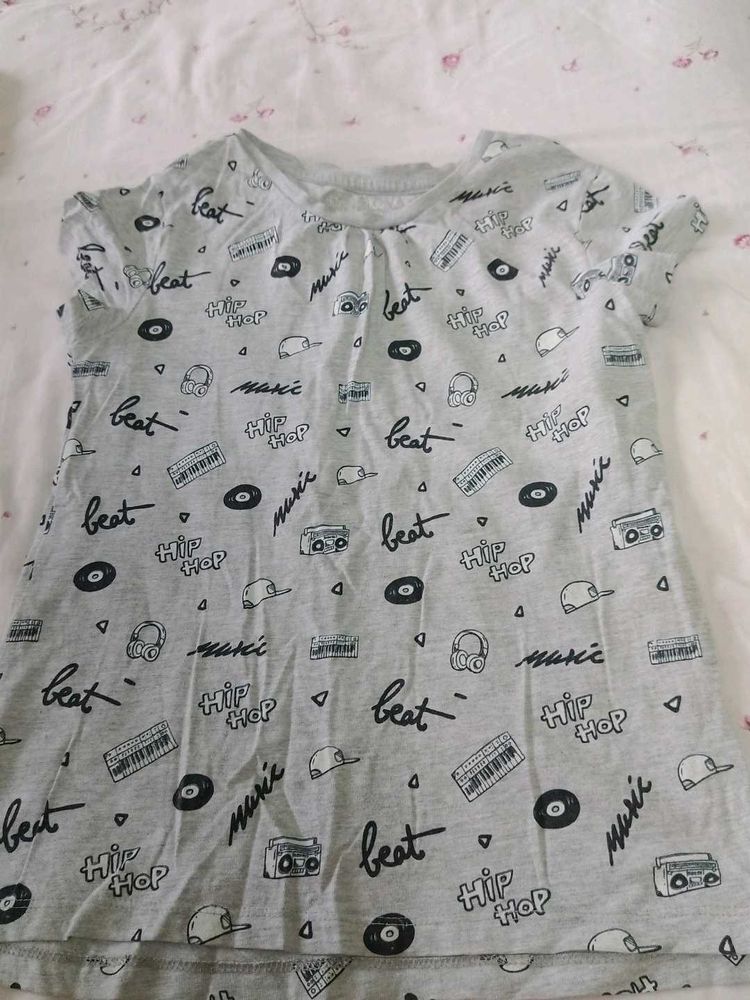 Grey Graphic Print Top