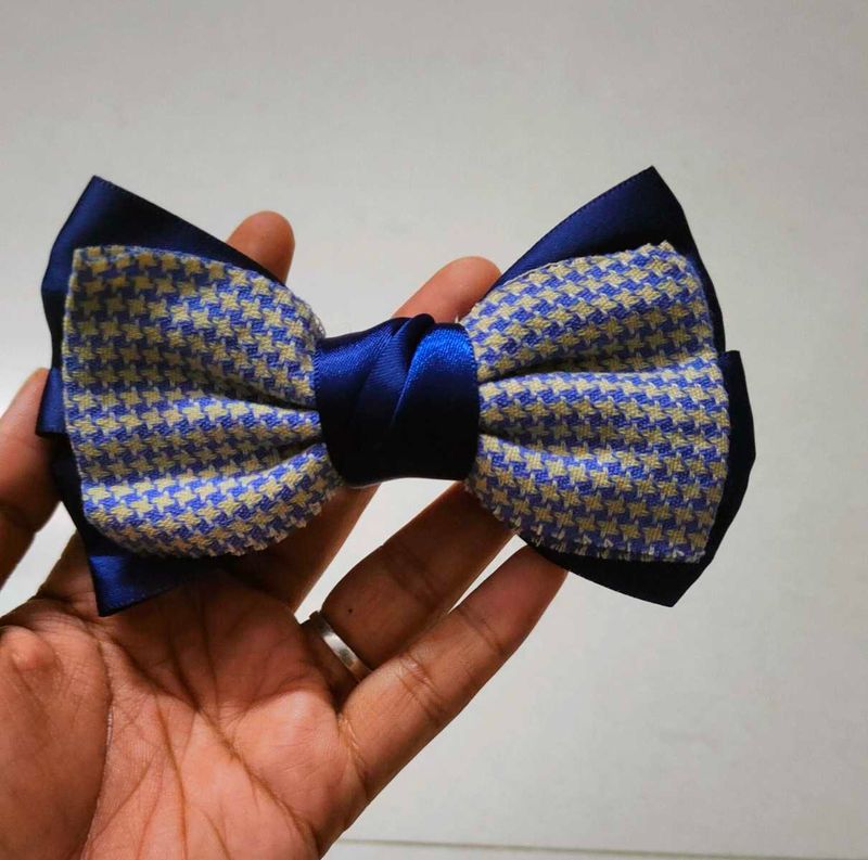 Blue Patterned Bow clip