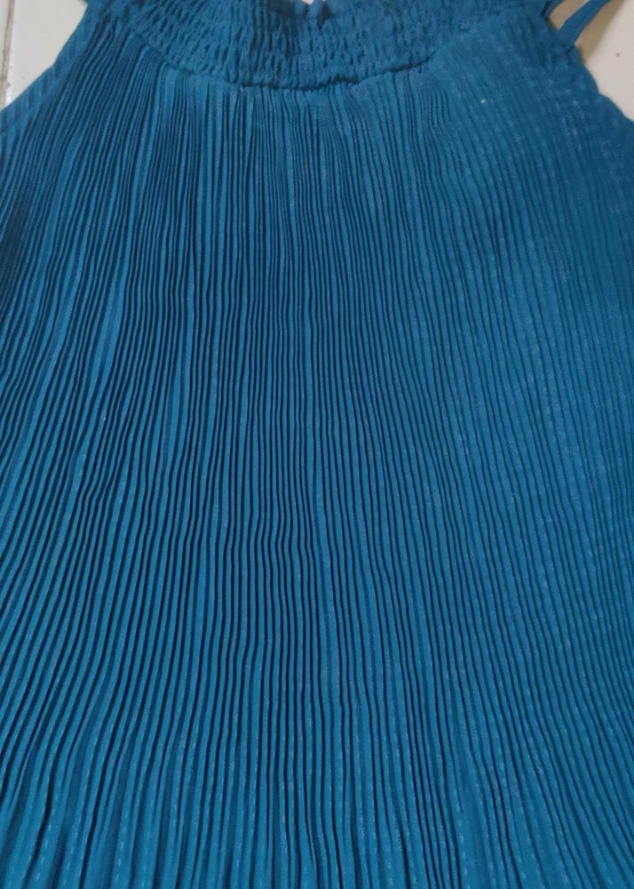 Cute Top With Line Pattern