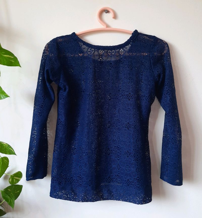 Stunning full sleeve blue top