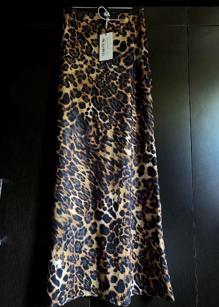 🐆 Newme Asia Chic Leopard print skirt