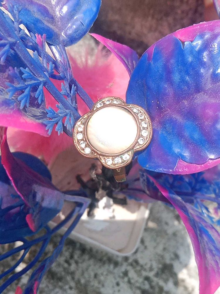 Rhinestone Flower Ring