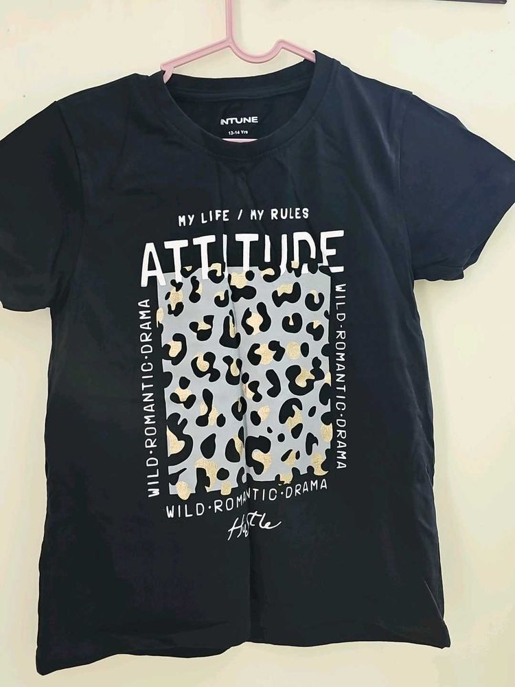 Black Tshirt Intune