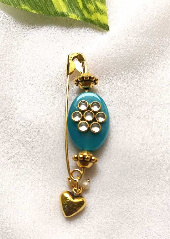 Turquoise &amp; Gold Saree Pin