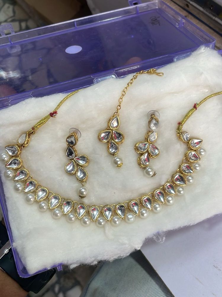Kundan Jewellery Set