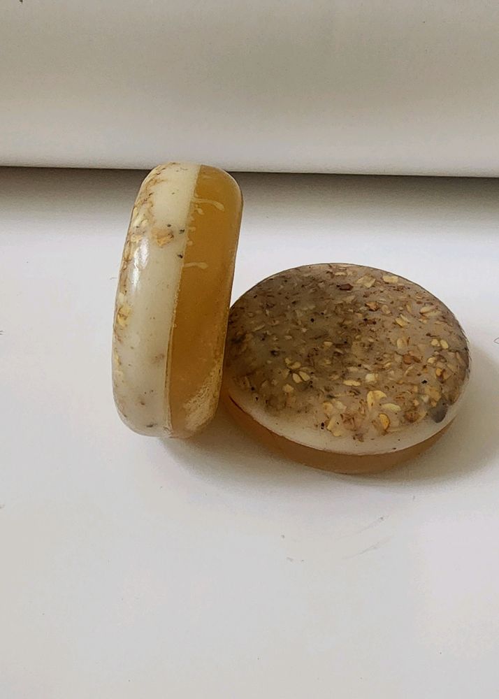 Oatmeal Honey &amp; Saffron Bathing Bar