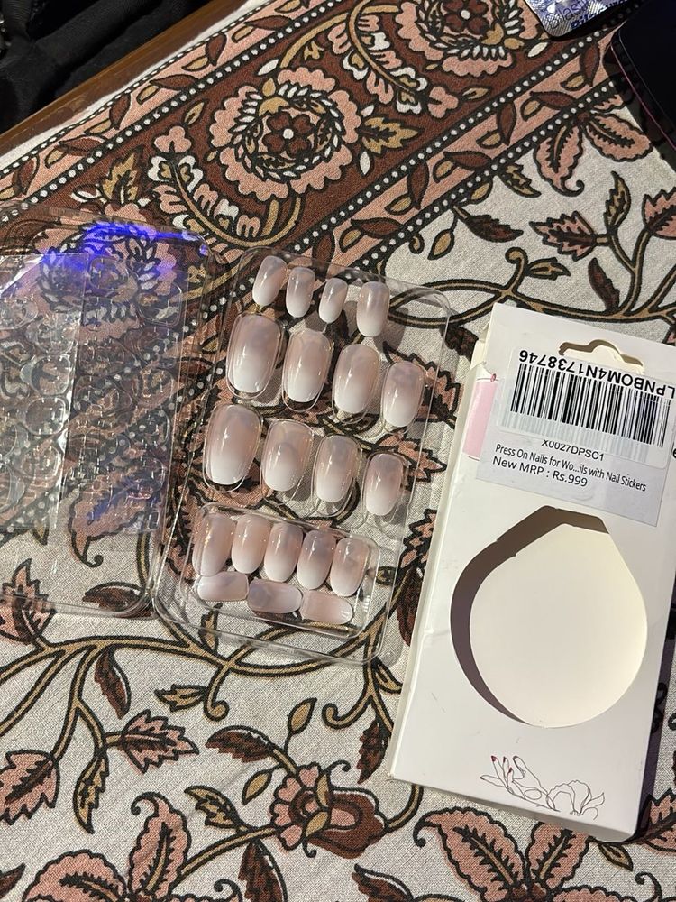 20 Piece Fake Nails