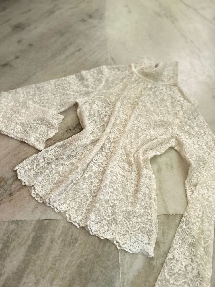Lace Bell Sleeve Top