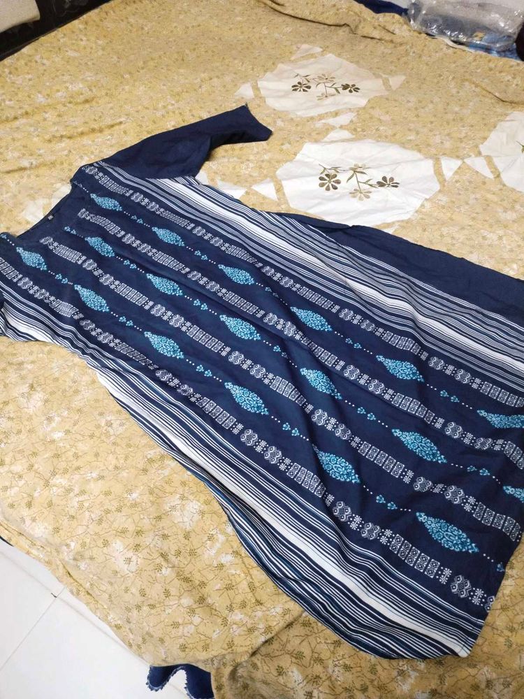 Stylish Blue Patterned Dress