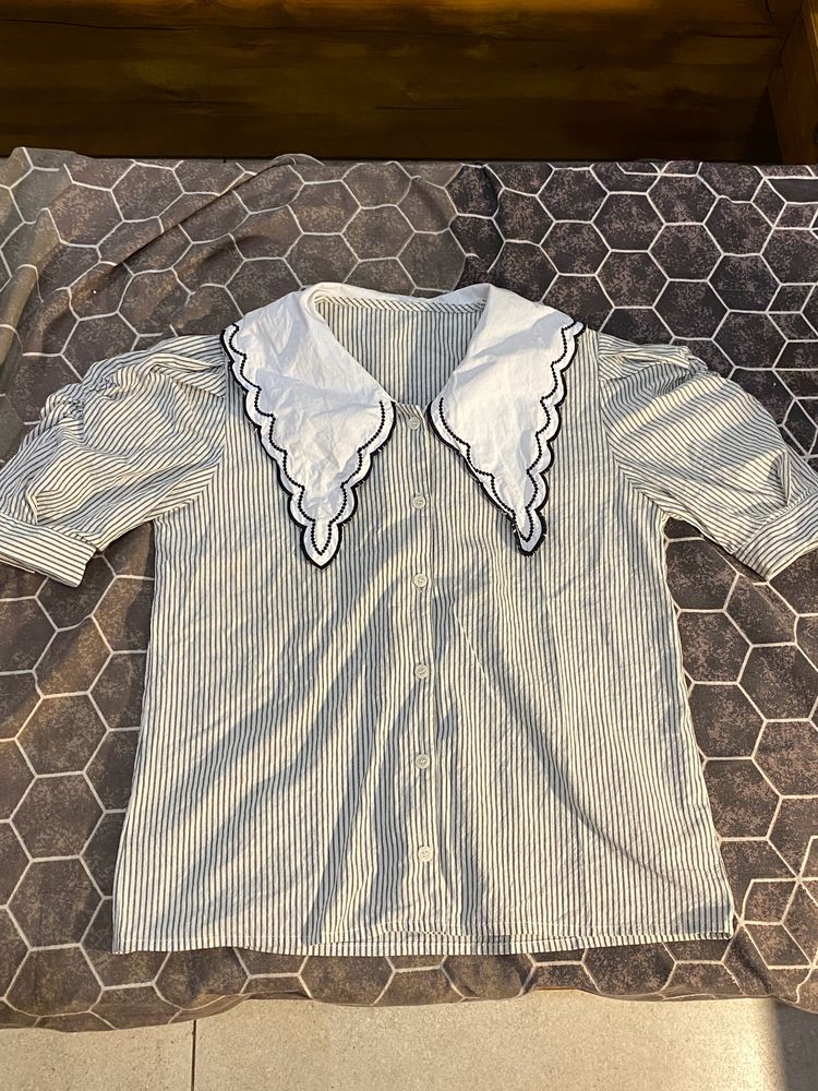 embroidered collar puffy sleeves shirt