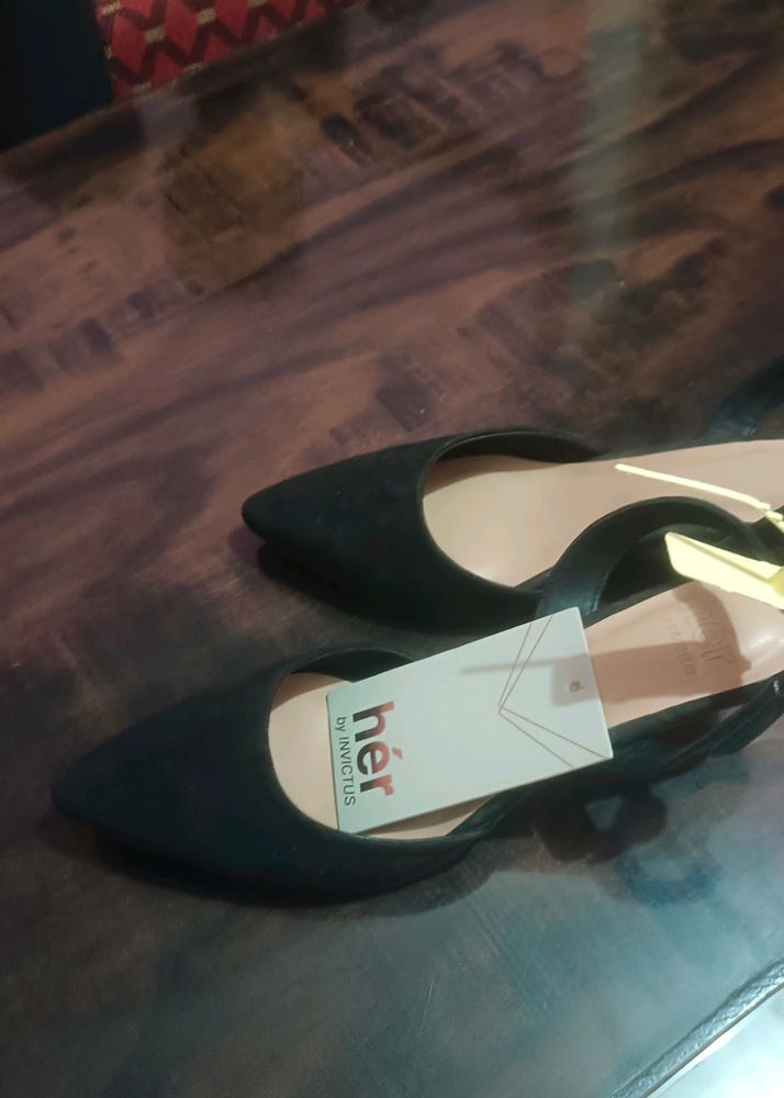 Brand New Heels Of Invictus