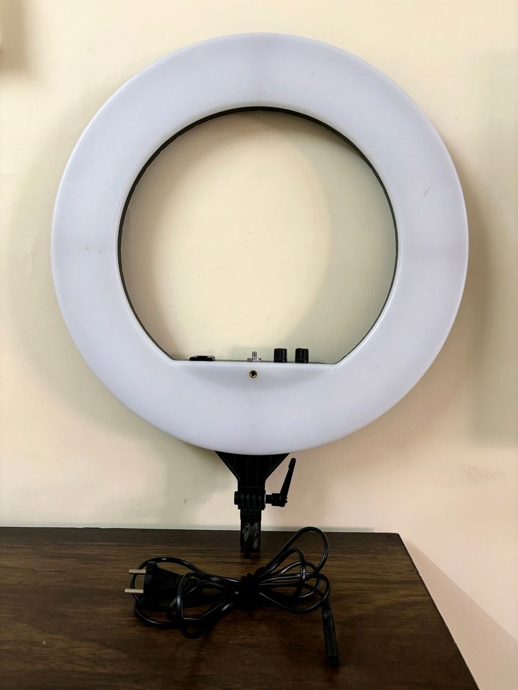 Digitek LED Ring Light: 18 Inch, 2 Color Modes, Di