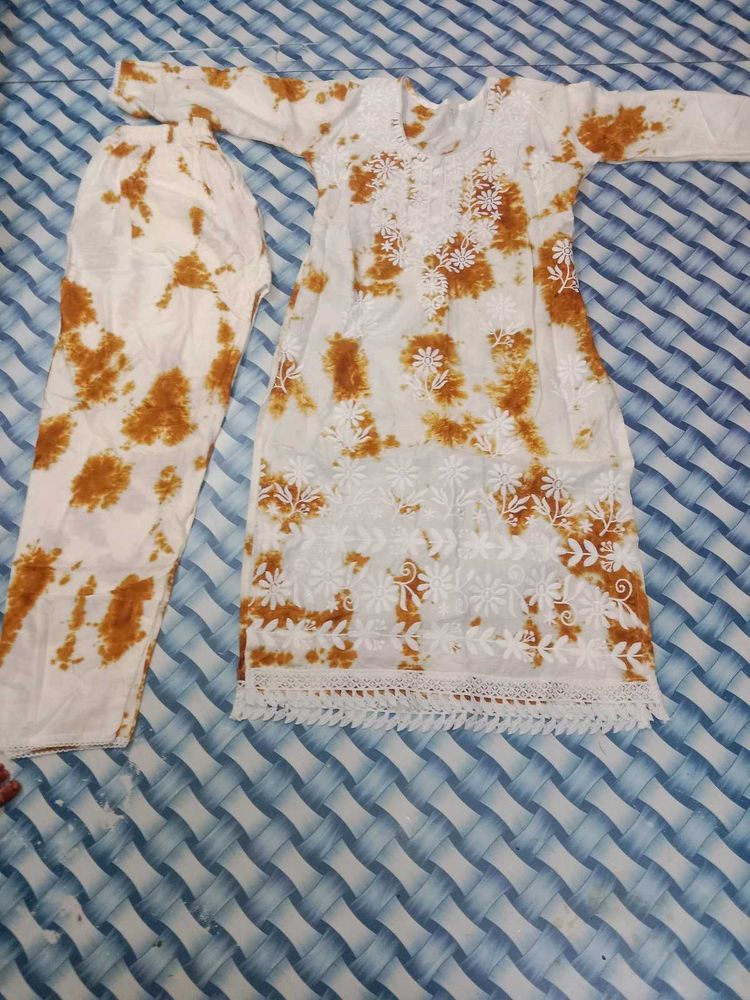 embroidery kurta set paint