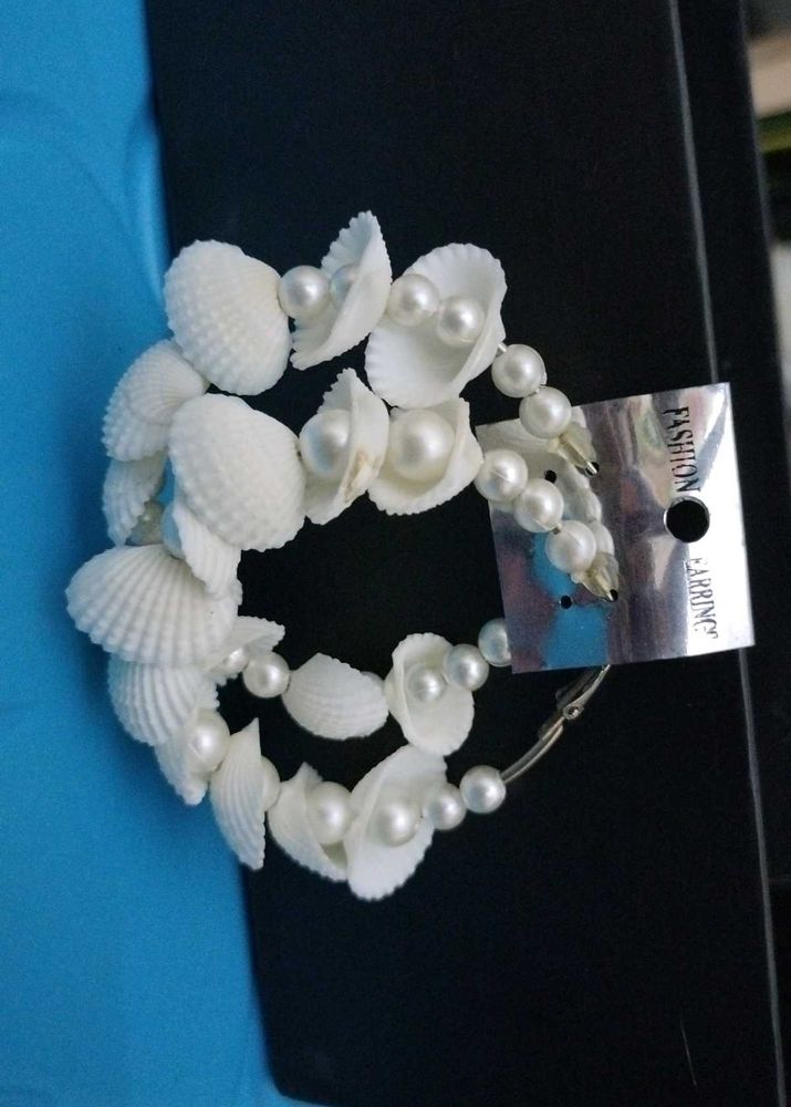 Shell &amp; Pearl Earrings