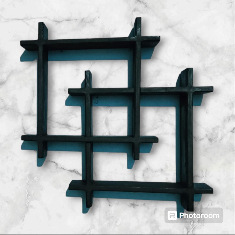 Wooden Showpiece Holder