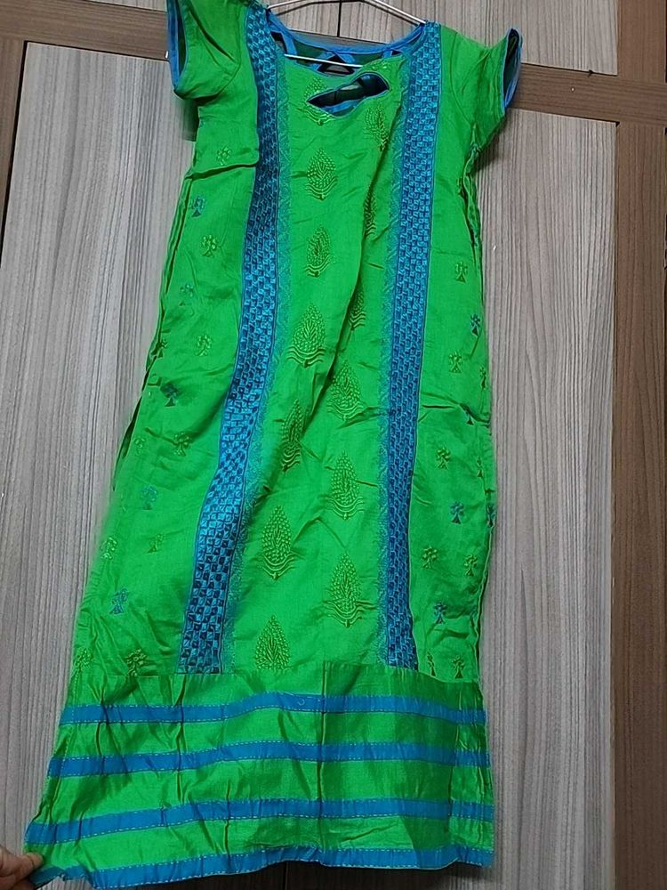 Green 💚 Kurti With Dupatta