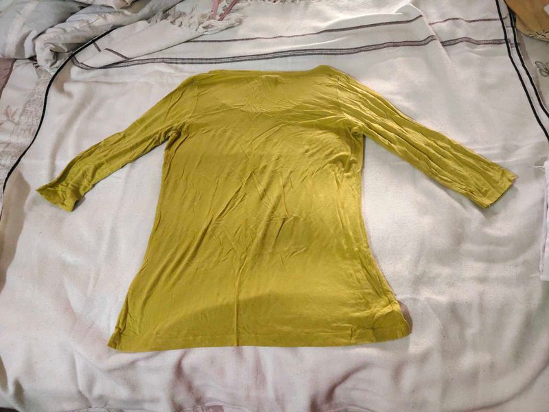 Girls Top. A  Nice Beautiful T Shirt