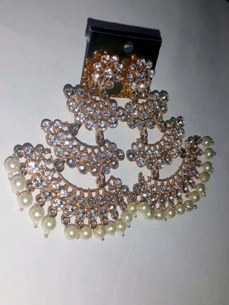 Earrings With Stone